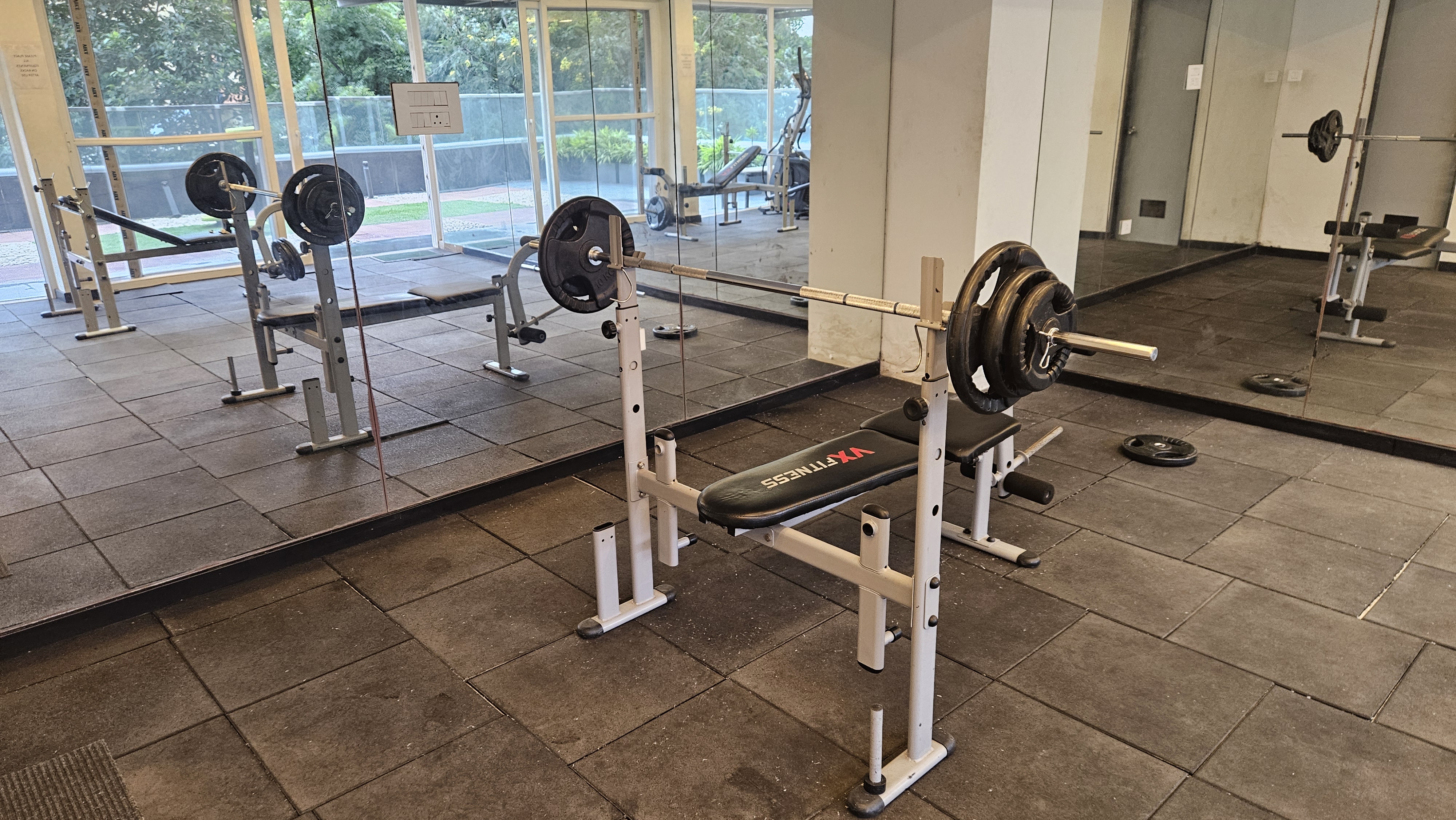 Commercial Bench Press & Racks